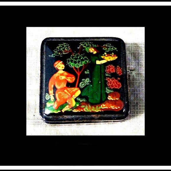 Vintage Rare/Unique Russian Folklore Hand-made Hand-painted Lacquered Wooden Box